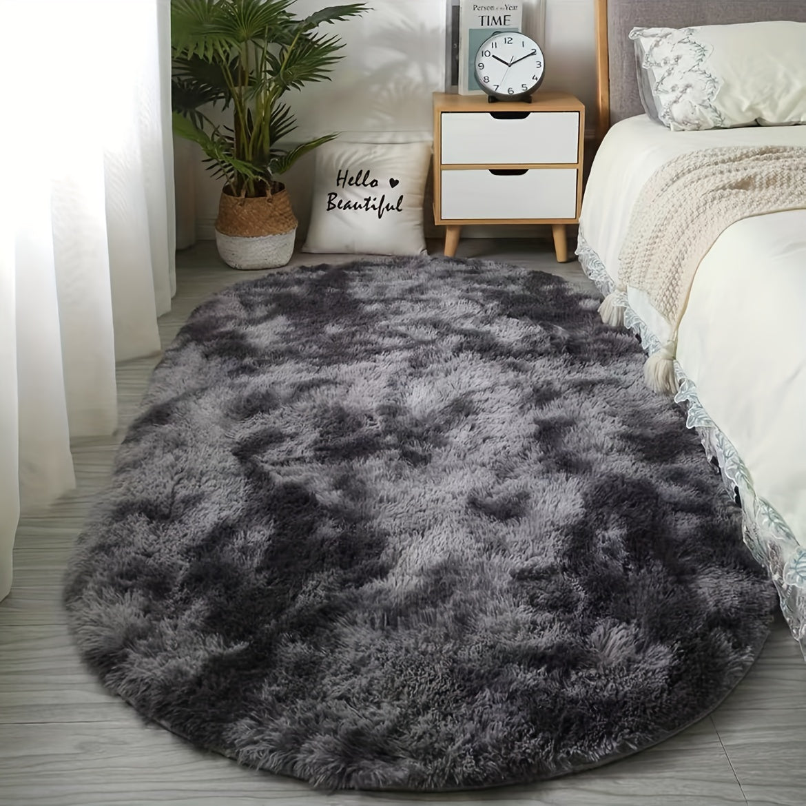 Plush Oval Rug – Mjuk och stilren matta för sovrum och vardagsrumsdekoration Carvallo