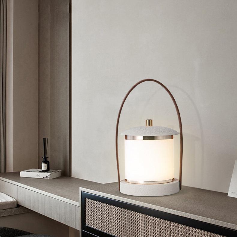 Portable LED Cylinder Lamp – Sleek Leather Look MILA Sverige