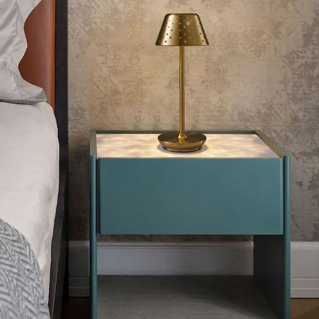 LumiSteel | Modern Minimalistisk Perforerad Smidesjärn USB LED Bordslampa MILA Sverige