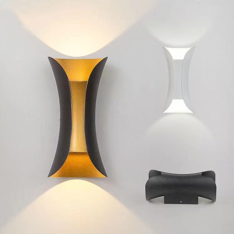 Vattentät LED Vägglampa | 7.9–11.8 x 3.9–4.7 tum | Aluminium & Glas | IP65 Klassad Modern Utomhusbelysning | Brick by Brick Carvallo