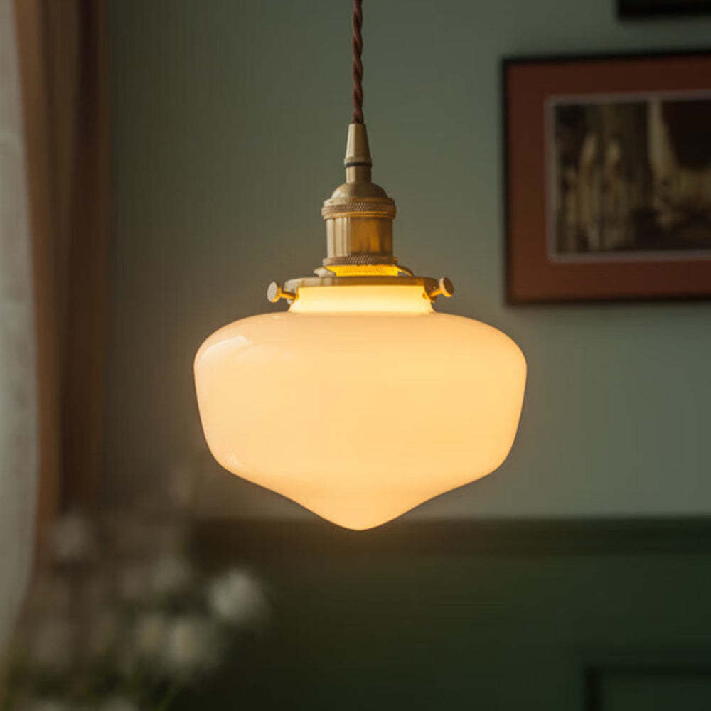 RetroLuxe – Elegant pendellampa med klassisk industriell charm Carvallo