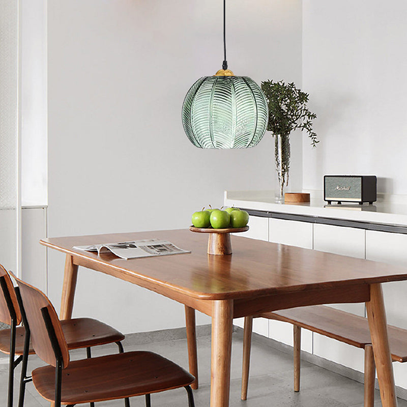 Pendellampa i glas med bladmönster MILA Sverige