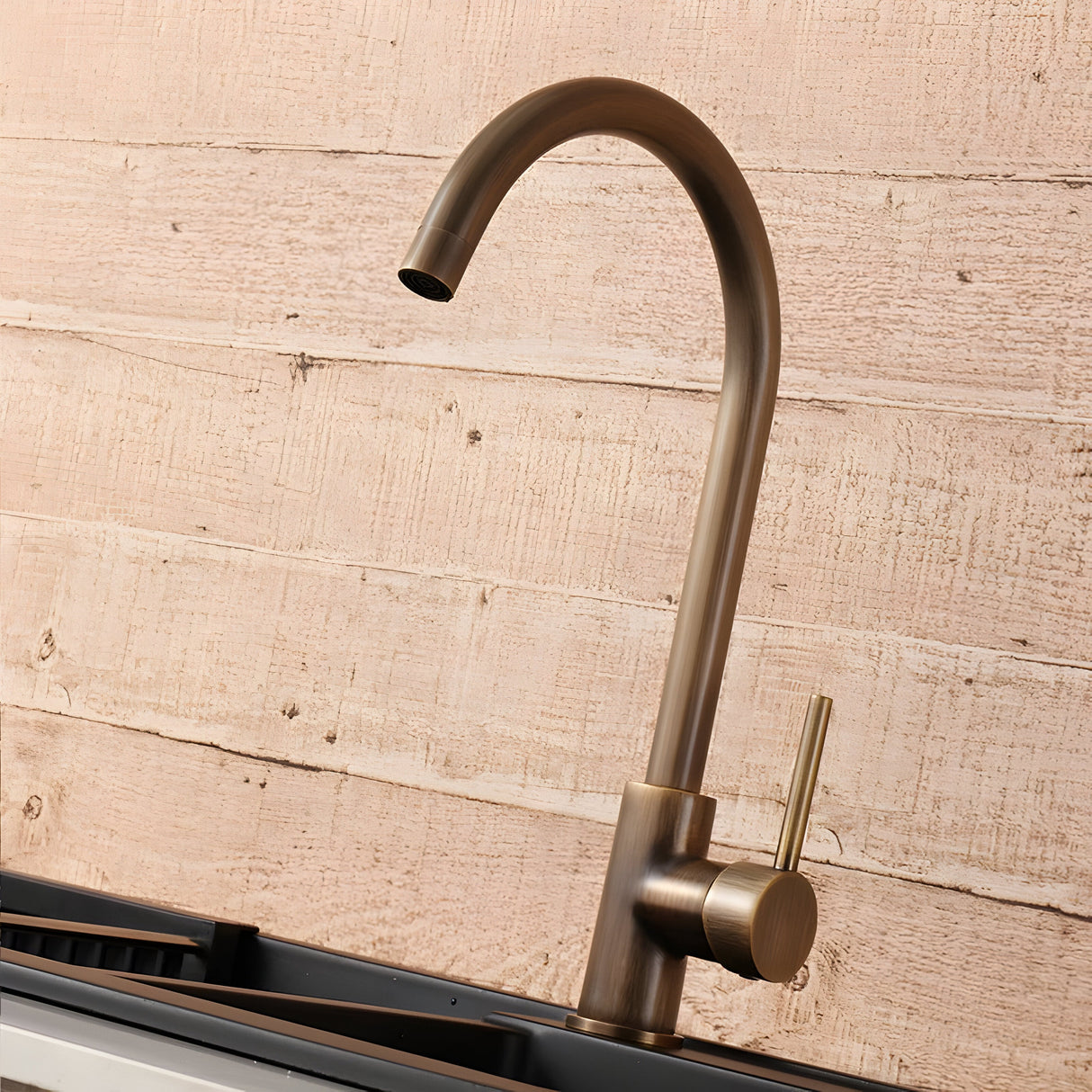 TapWise Köksblandare – Enkel Spaksmixer Tillverkad av Solitt Mässing Carvallo