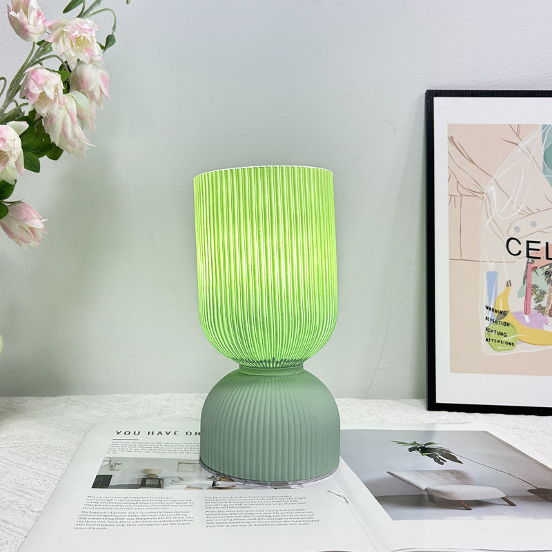 Modern minimalistisk glasbordslampa – elegant cylinderdesign MILA Sverige
