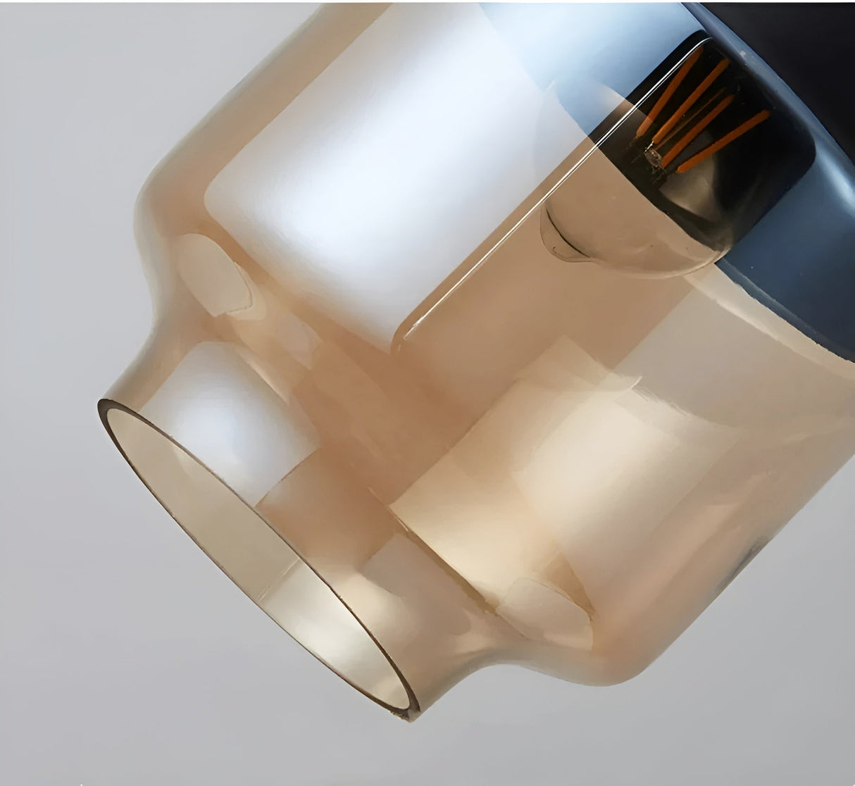 Geometrisk Glas-Pendellampa – Svart & Bärnsten | Stilren Belysning Carvallo