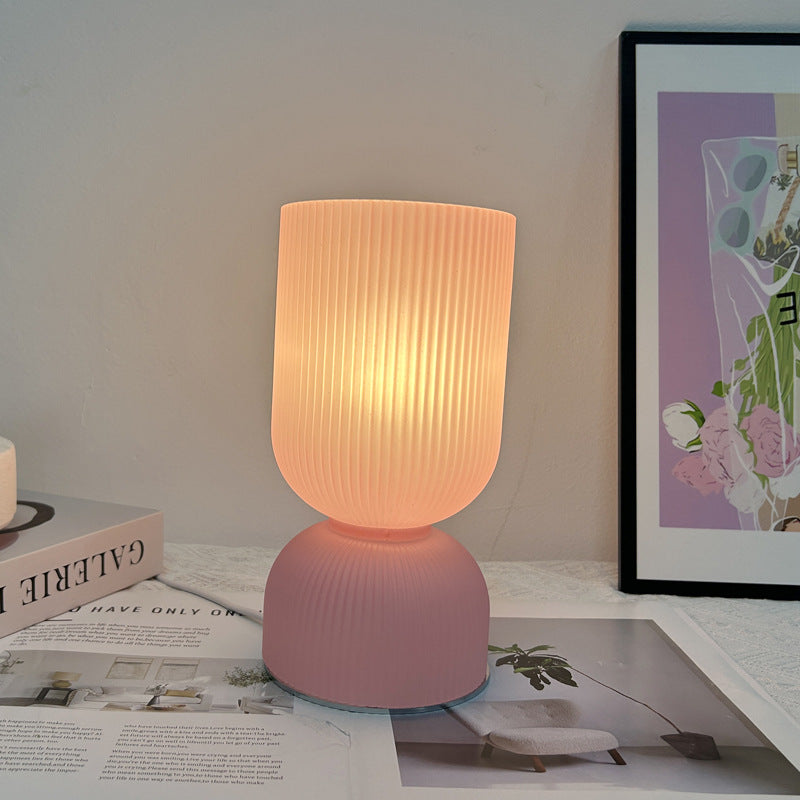 Modern minimalistisk glasbordslampa – elegant cylinderdesign MILA Sverige