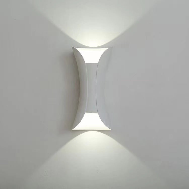 Vattentät LED Vägglampa | 7.9–11.8 x 3.9–4.7 tum | Aluminium & Glas | IP65 Klassad Modern Utomhusbelysning | Brick by Brick Carvallo
