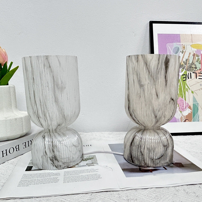 Modern minimalistisk glasbordslampa – elegant cylinderdesign MILA Sverige