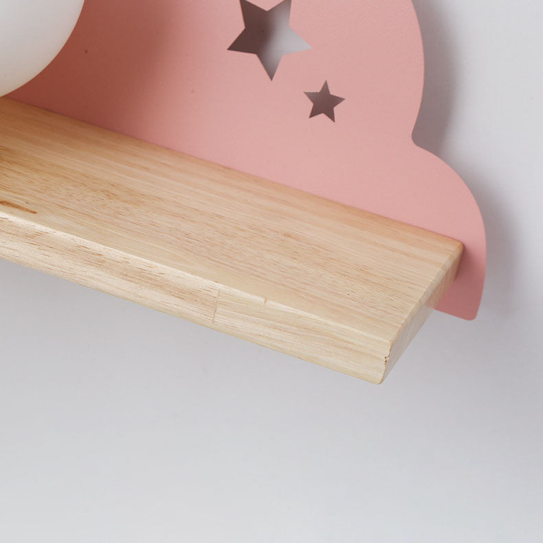 Nordisk Macaron-moln-vägglampa i glas och trä med 1 ljus Carvallo