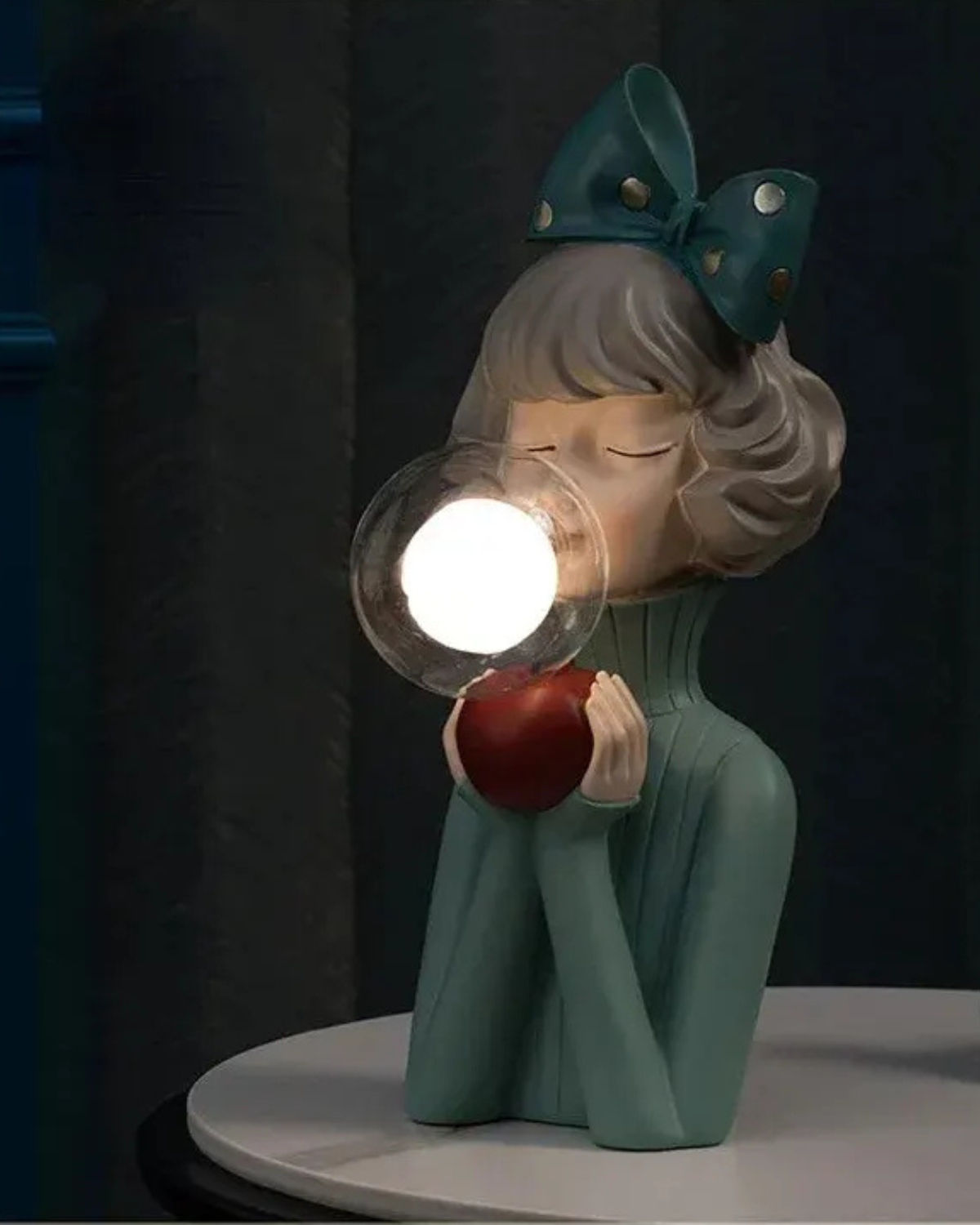 Carvallo – Skulptural Bordslampa med Poetisk Ljusfär för ett Mysigt Inredning Carvallo