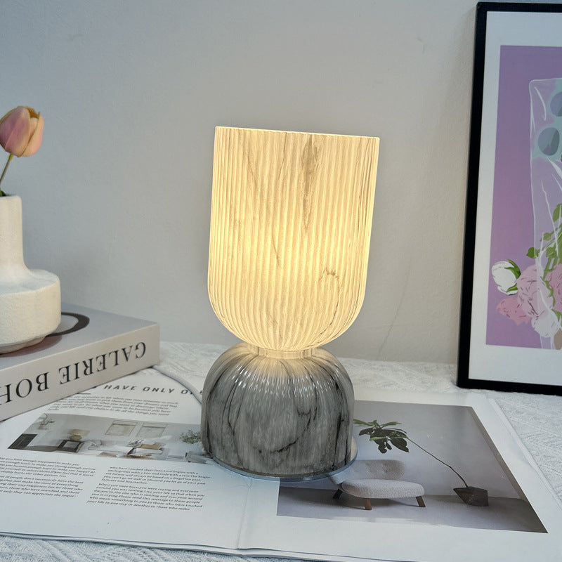 Modern minimalistisk glasbordslampa – elegant cylinderdesign MILA Sverige