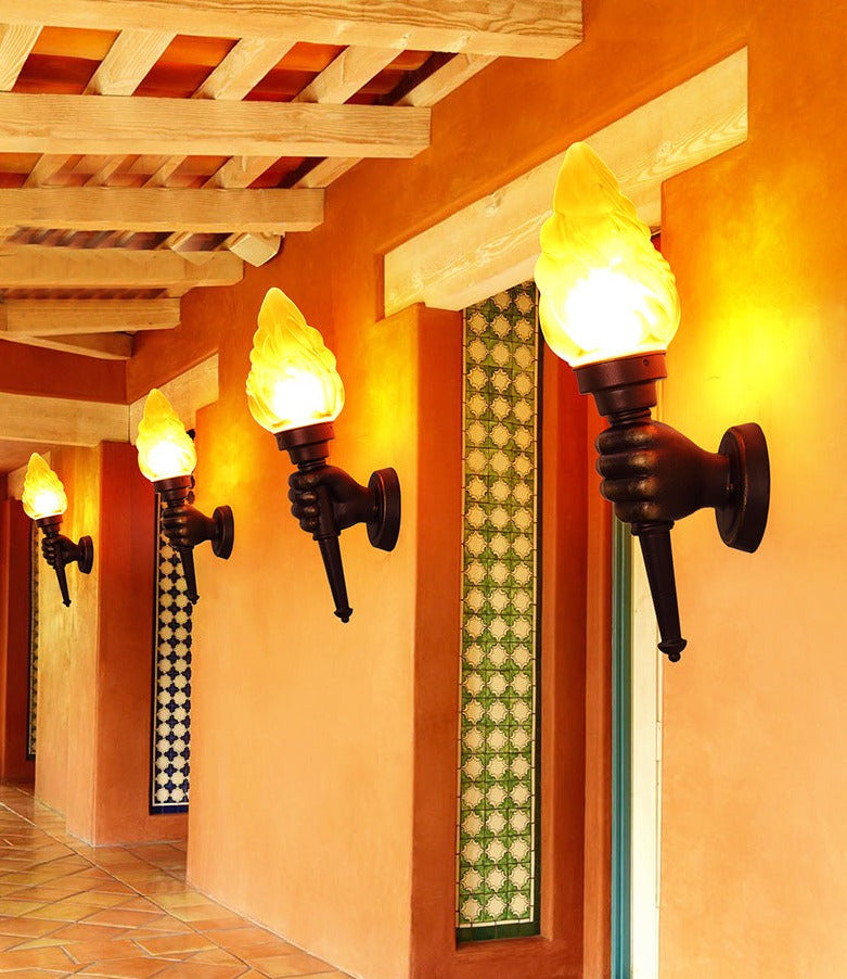 Modern utomhusvägglampa – trädgårdsljus i glas och aluminium MILA Sverige