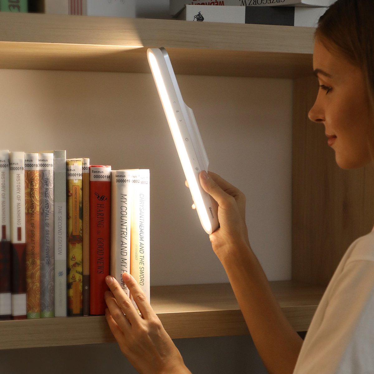Trådlös LED Skrivbordslampa | Justerbar Brightness för Kontor Carvallo