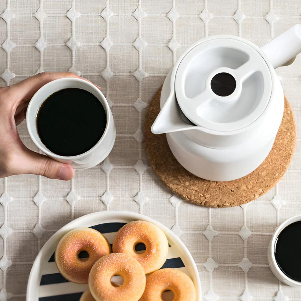 Carvallo – Isolerad Karaff med Trähandtag för Stilig Njutning Carvallo