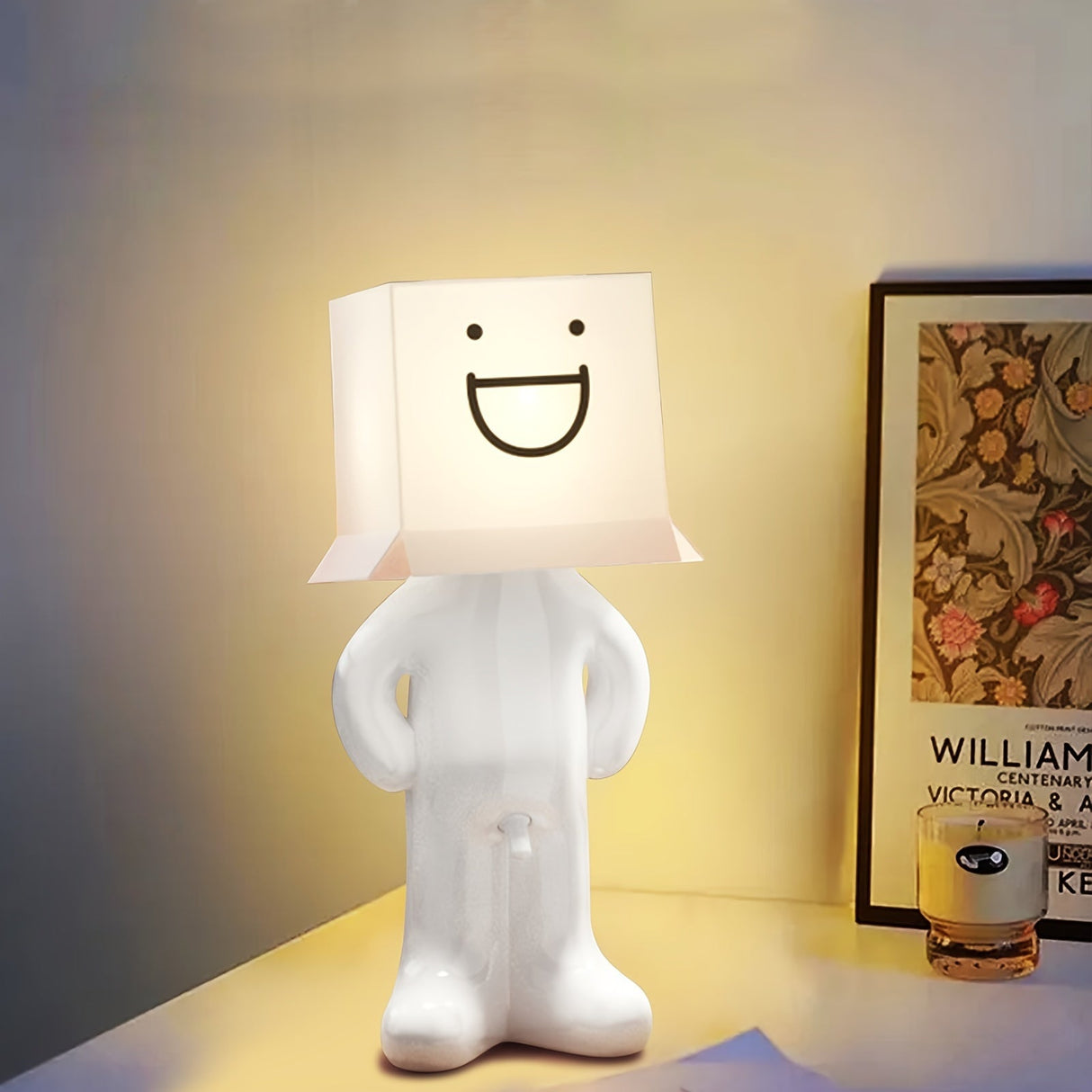 CartoonGlow - USB-driven tecknad bordslampa med LED-ljus och tryckknappskontroll Carvallo