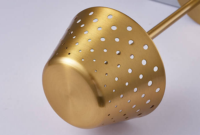 LumiSteel | Modern Minimalistisk Perforerad Smidesjärn USB LED Bordslampa MILA Sverige