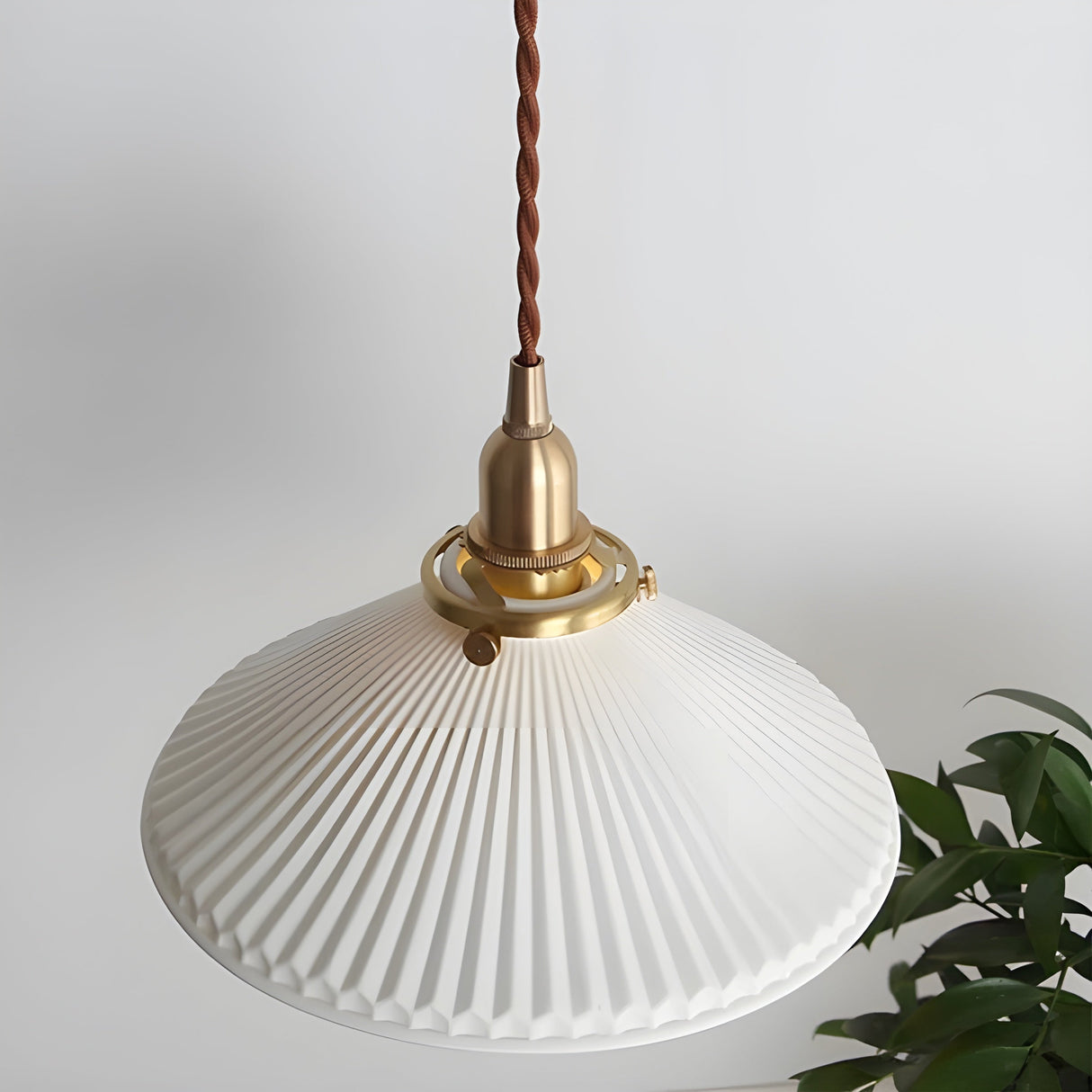 JapandiBeam Light - Japansk keramik hängande lampa med rännmönster Carvallo