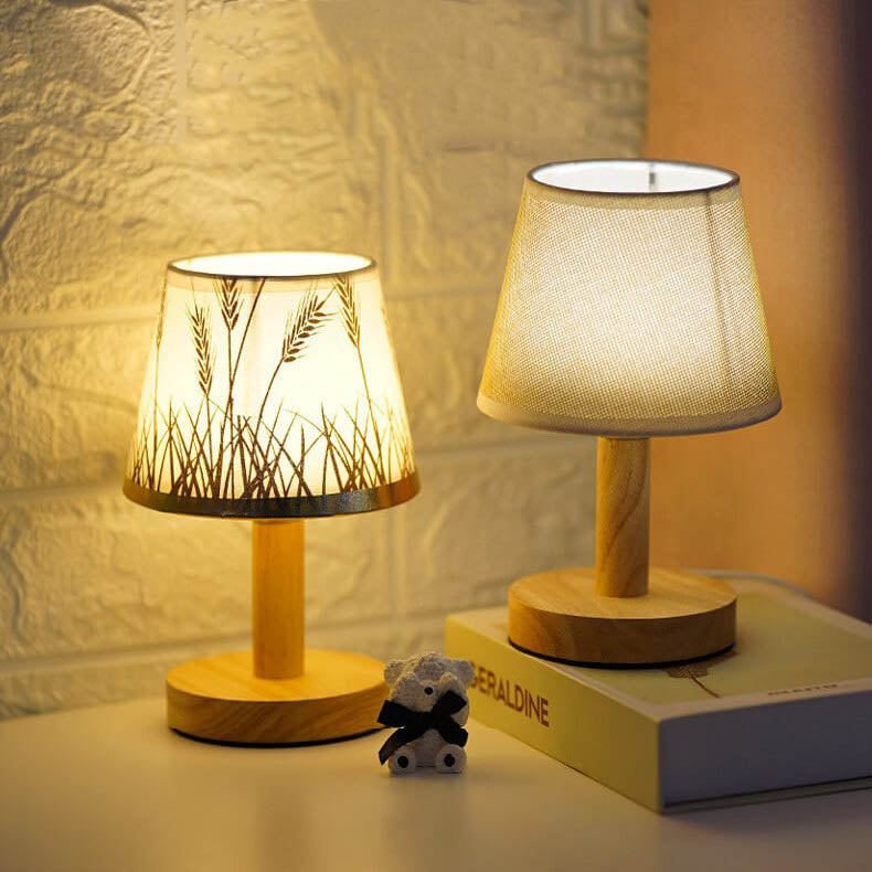 NordicGlow träbordslampa – tidlös design, justerbar atmosfär MILA Sverige