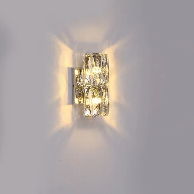CrystalLuxe - Kunglig Sovrums Vägglampa Carvallo