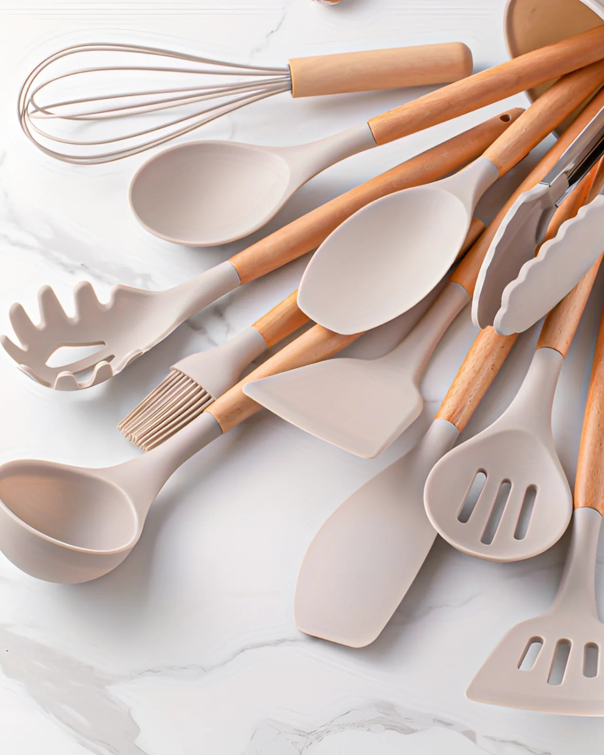 Carvallo – Miljövänligt Silikon Kökset med Bambu Handtag (12-delar) Carvallo