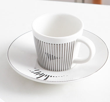 Carvallo - rörlig spegelreflektion av kreativa kaffekoppar Carvallo