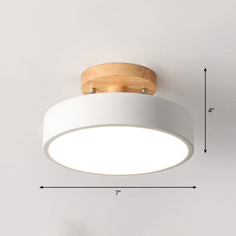 LED Taklampa Enkel Trä Semi Flush Mount Belysning med Rund Akrylskugga Carvallo