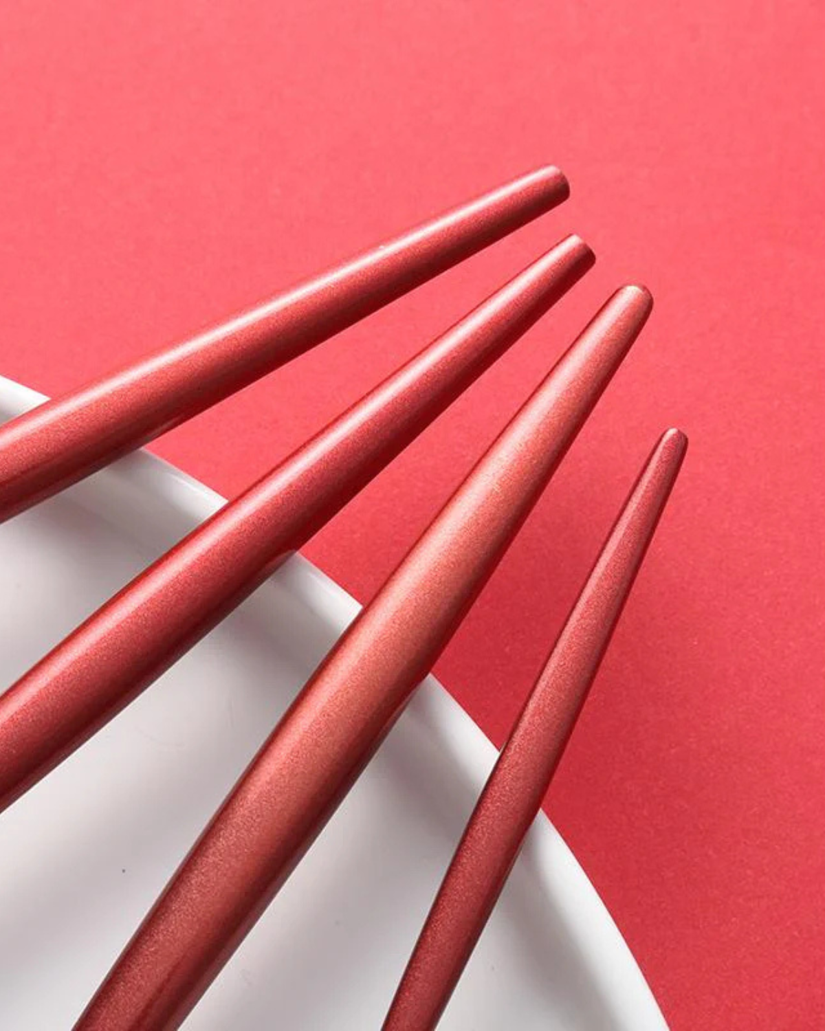 Carvallo Lumine – Lyxigt Bestickset med Guldaccenter och Matt Svarta Handtag Carvallo