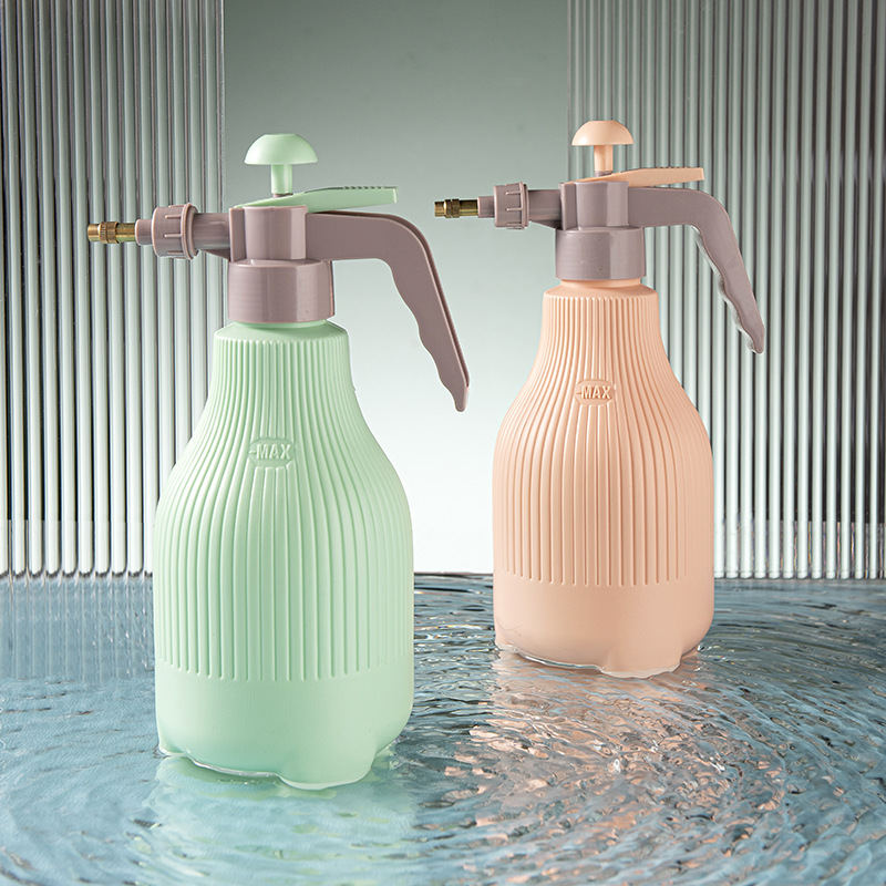 Nordisk sprayflaska med tryckpump – För effektiv växtbevattning Carvallo