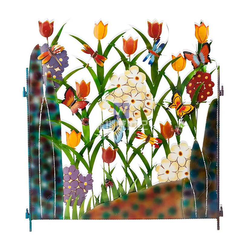 Färgglad trädgårdsgärdsdekoration med blommor och fjärilar – Metallstaket för trädgård och terrass Carvallo
