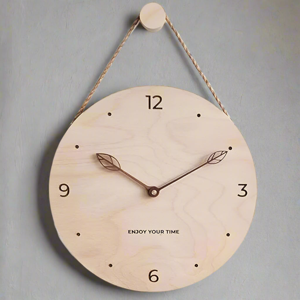 Minimalistisk rep trä väggklocka Carvallo
