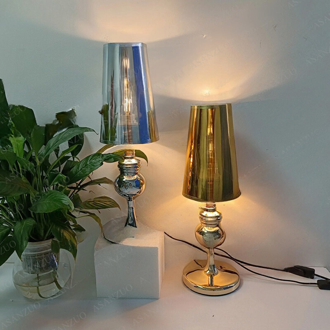 ShadowGlow - Luksuriös Barock Sängbordslampa För Att Höja Ditt Vardagsrum Carvallo