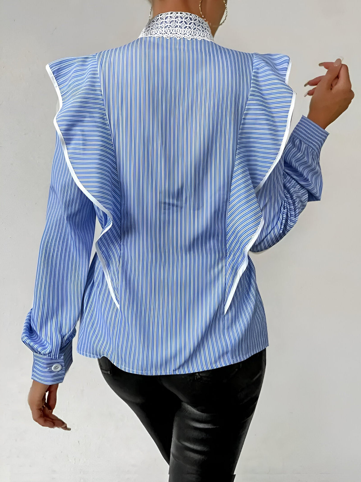 Dam Skjorta Långärmad Randig med Ruffles Mjukt Tyg-Kvinnors toppar-Hemnix-Hemnix