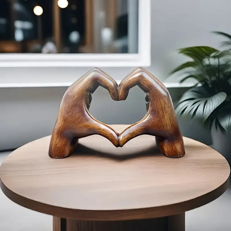 Carvallo – Elegant Resin Skulptur för Tidlös Romantik Carvallo