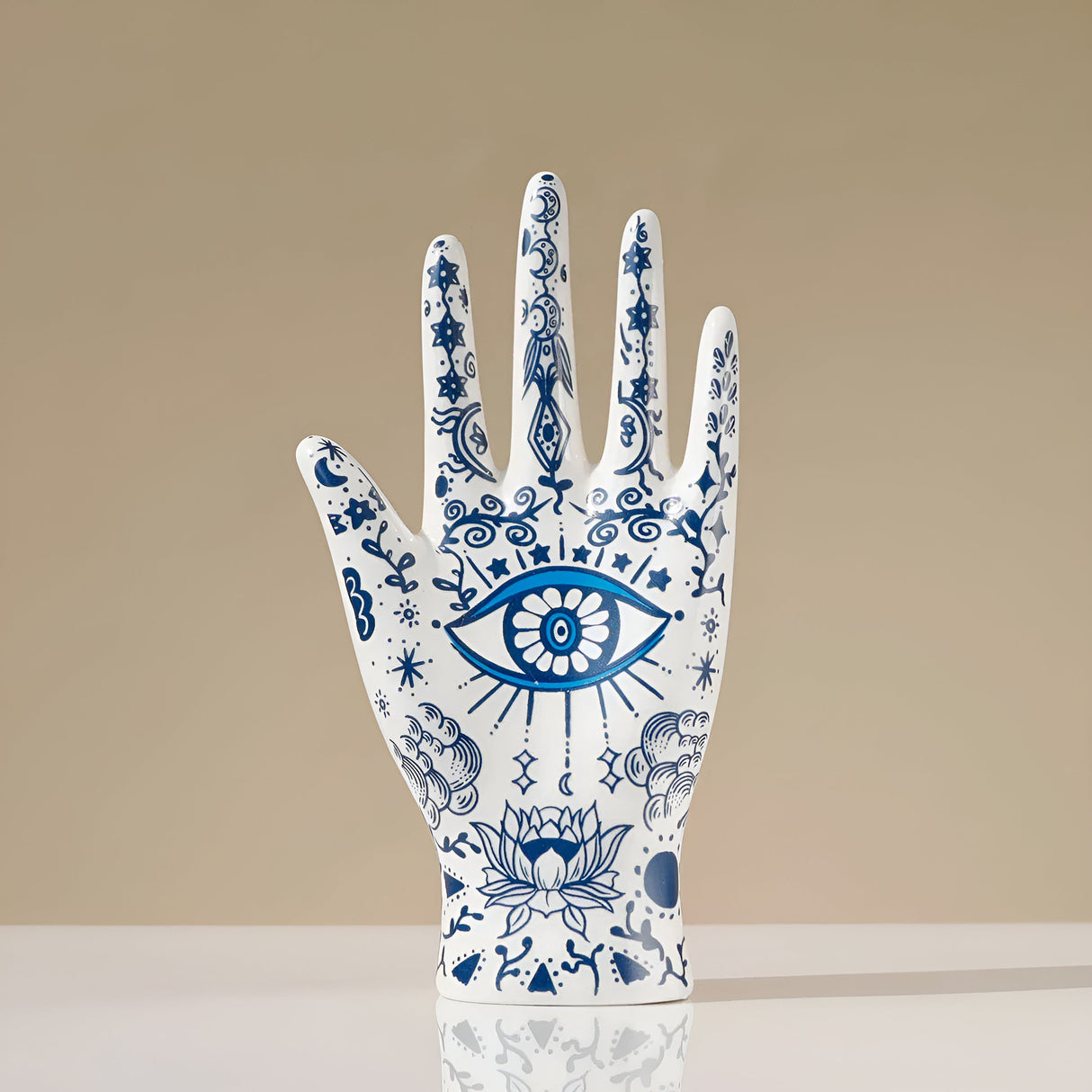 Elegant smyckeshållare för handskulptur – elegant och praktiskt utställningsställ MILA Sverige