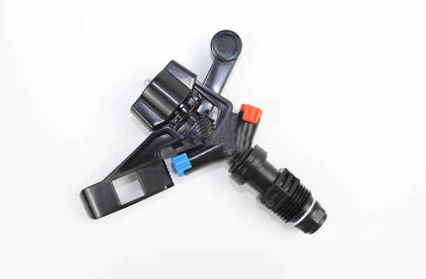 Justerbar trädgårdssprinkler med sprayvinkeljustering – Idealisk för bevattningssystem Carvallo