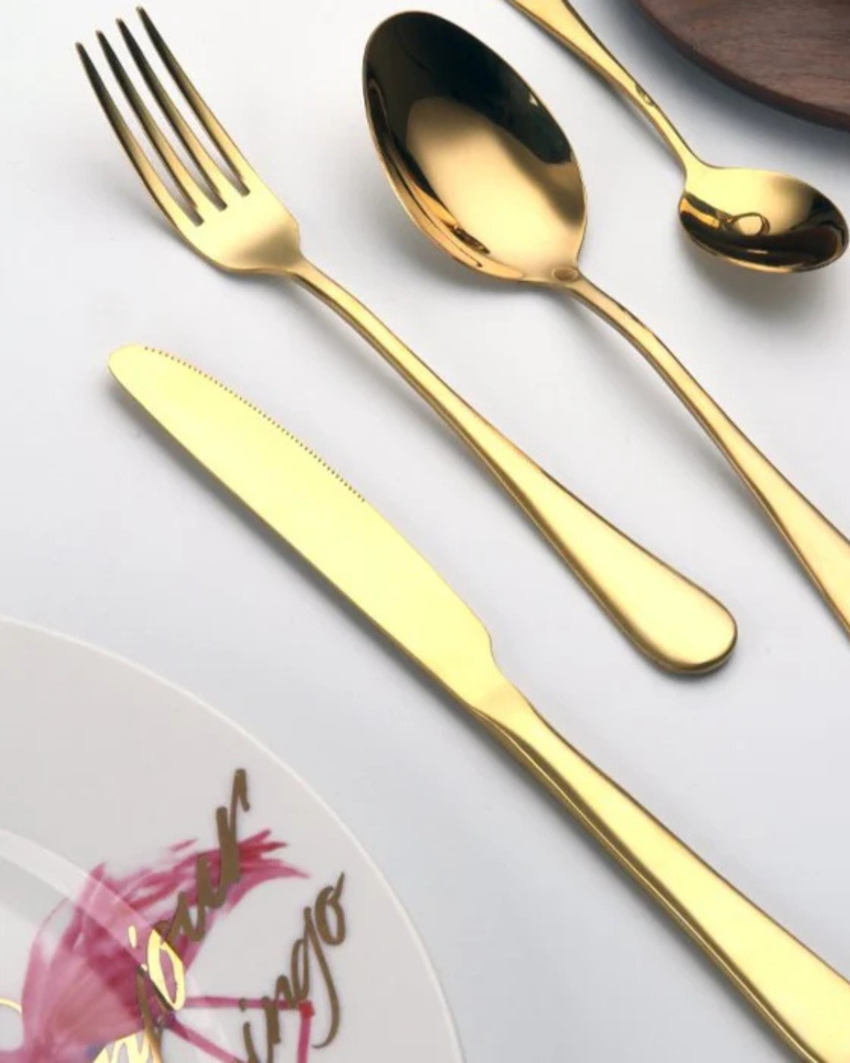 Carvallo Luxe – Guldbestickset med Fin Finish för Stilig Matlagning Carvallo