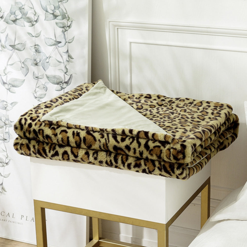Vild Elegans Leopardmönstrad Filt Carvallo
