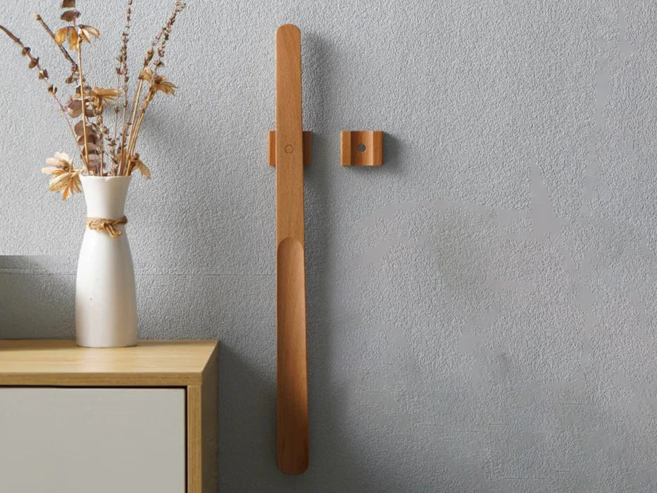 Magnetiskt skohorn i trä med väggfäste-Hemnix-Bok-Hemnix