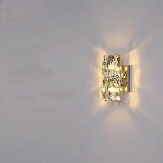 CrystalLuxe - Kunglig Sovrums Vägglampa Carvallo