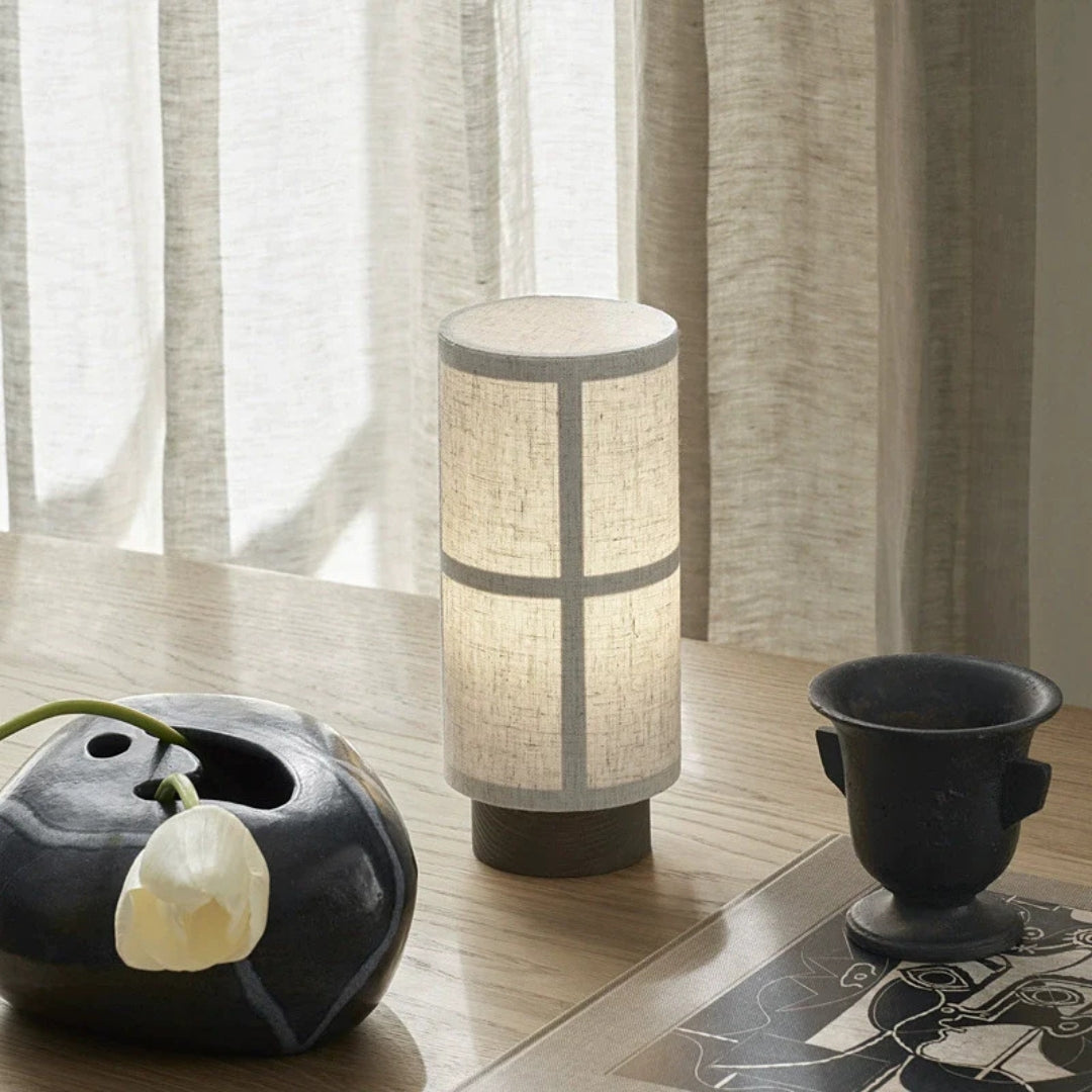 SilkGlow – Japanskinspirerad bordslampa med mjukt, mysigt ljus och elegant design Carvallo