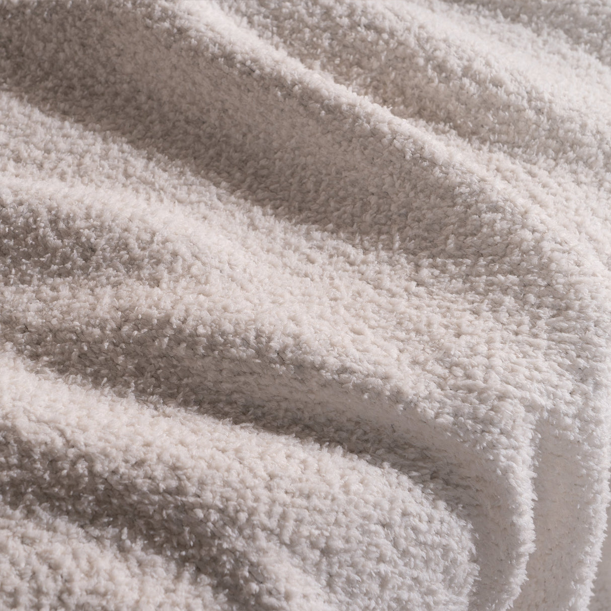 Mysig vinterstil sofföverdrag - Modern, stilren och hållbar soffskydd Carvallo