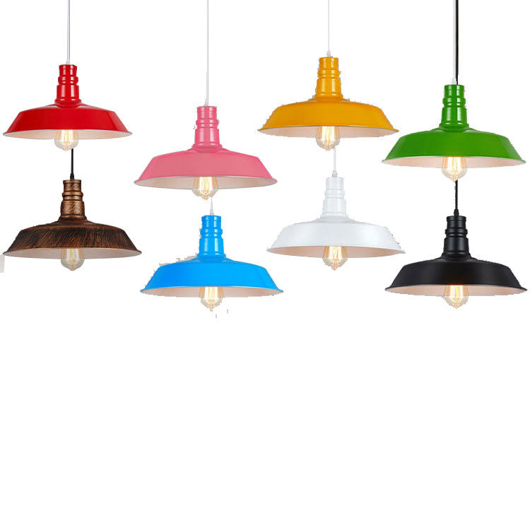 Samtida industriell taklampa i rundjärn MILA Sverige