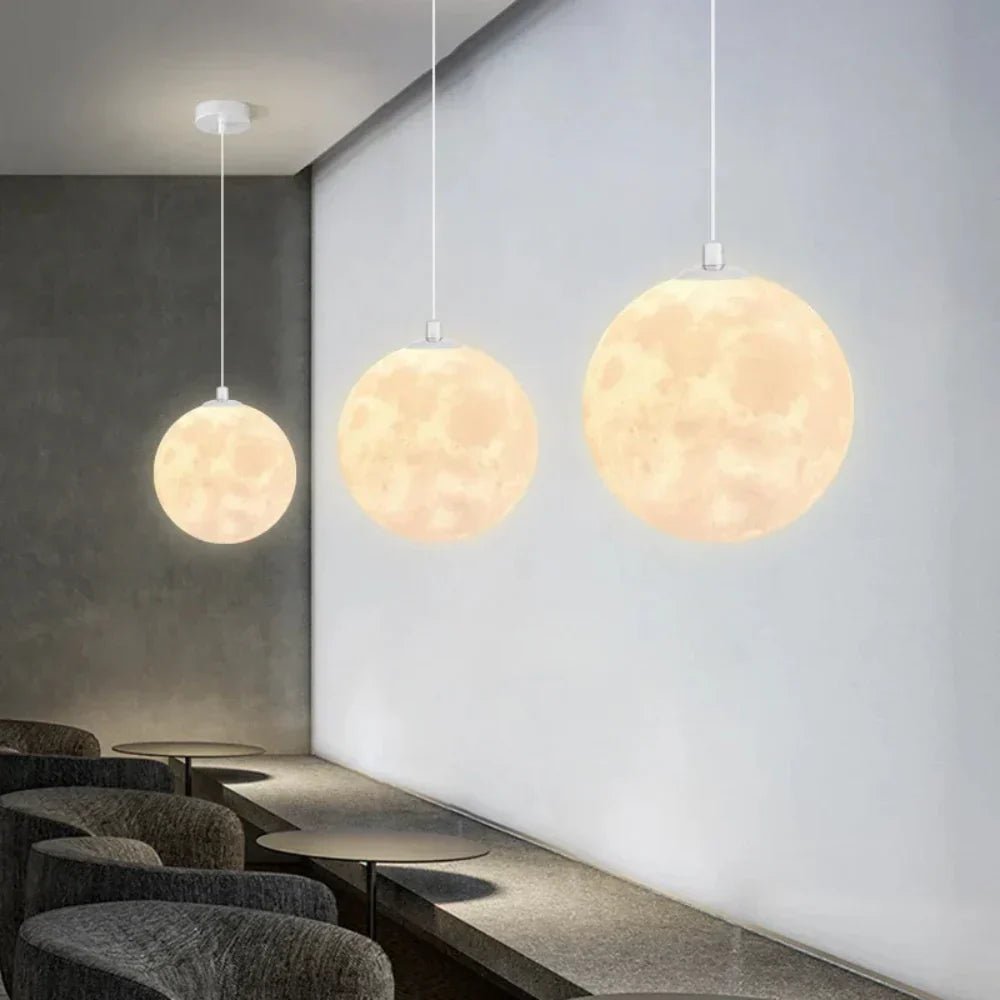 MoonGlow – Modern månformad hänge Lampa med LED-belysning och justerbar höjd Carvallo