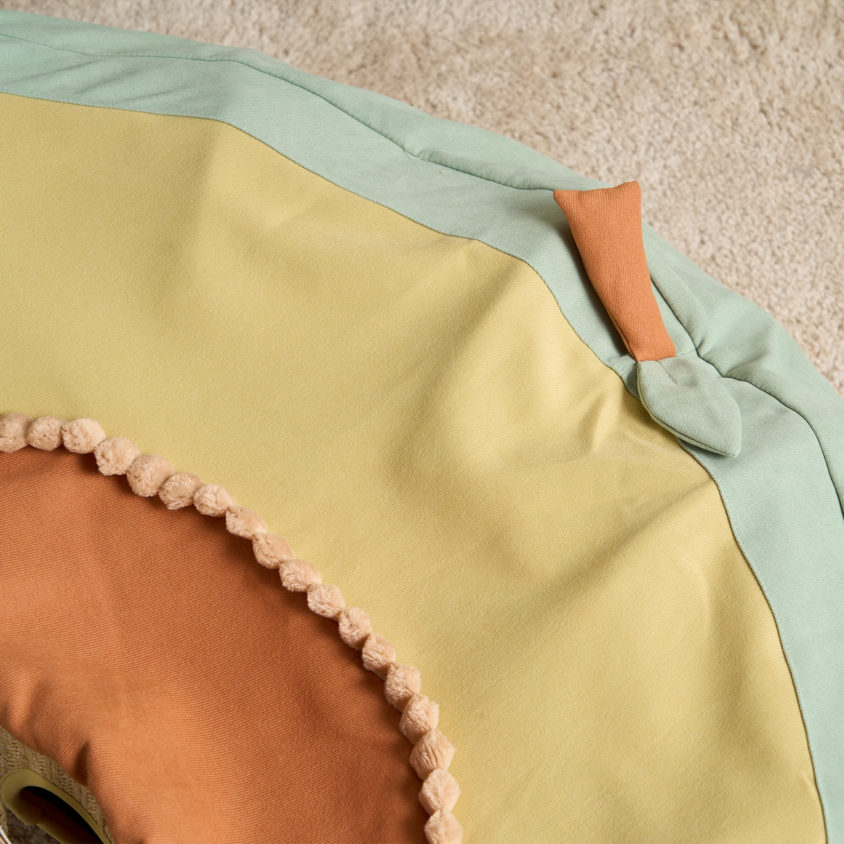 Purrfect Fällbar Tunnel Tillflykt – Interaktiv, Rymlig och Bärbar Carvallo