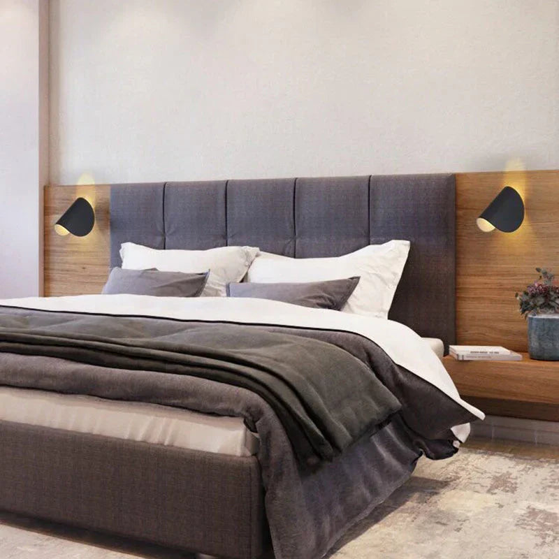 Modern färgad LED-vägglampa i stilren design Carvallo