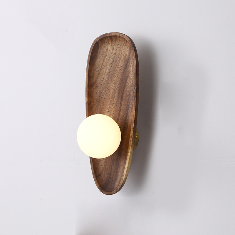 WoodGlo – Minimalistisk V�gglampa i Massivt Trä med LED-belysning Carvallo