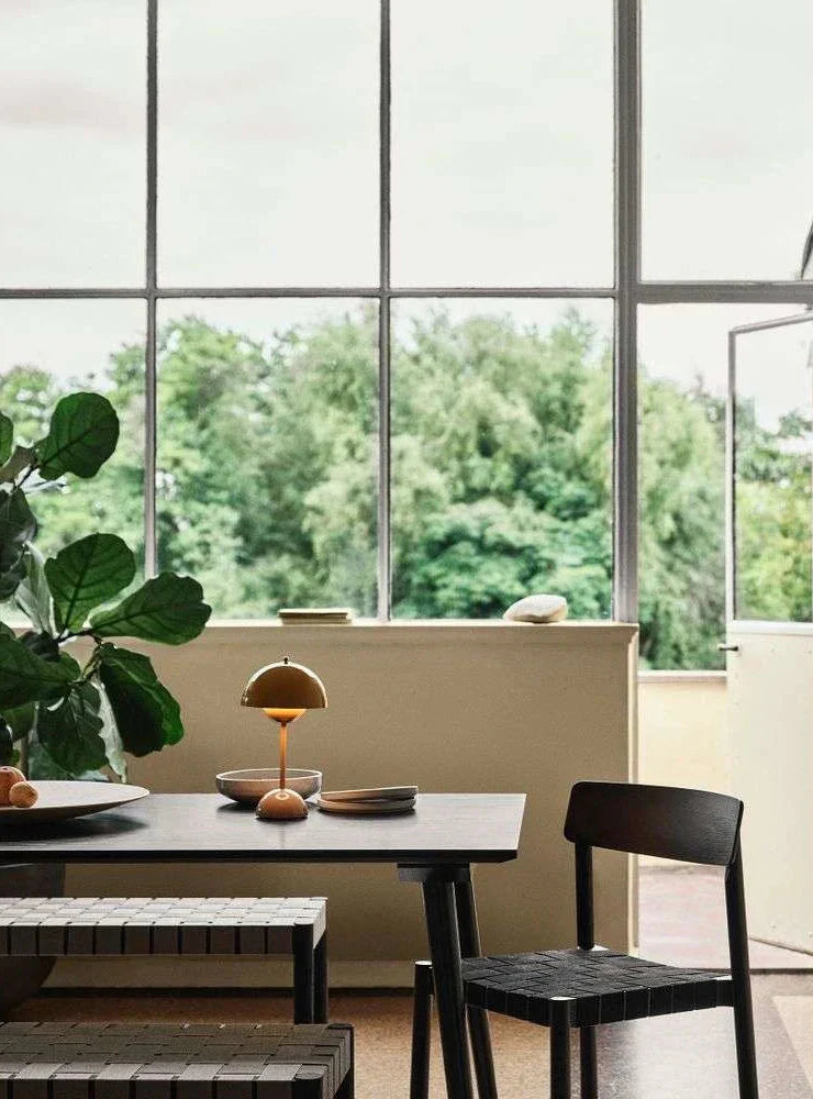 RoyaleGlow Justerbar Ljusstyrka Blomkruka Lampa - Italiensk Uppladdningsbar Bords Lampa Carvallo