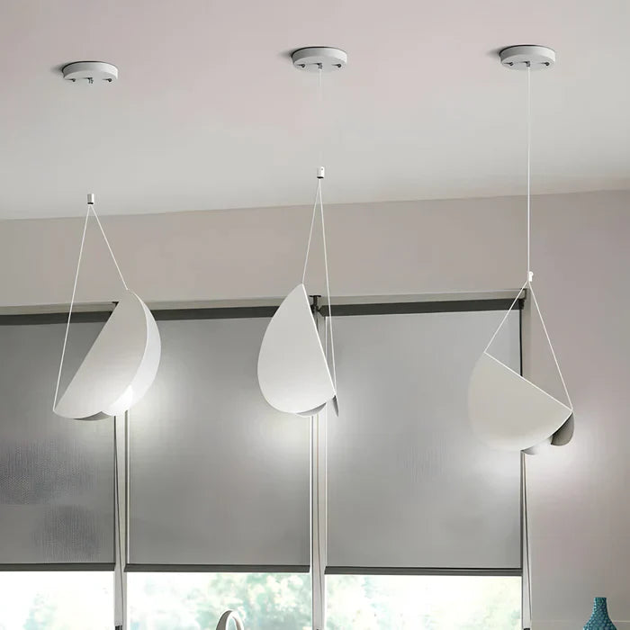 PleatGlow - Minimalist pleated pendant for cozy elegance Carvallo