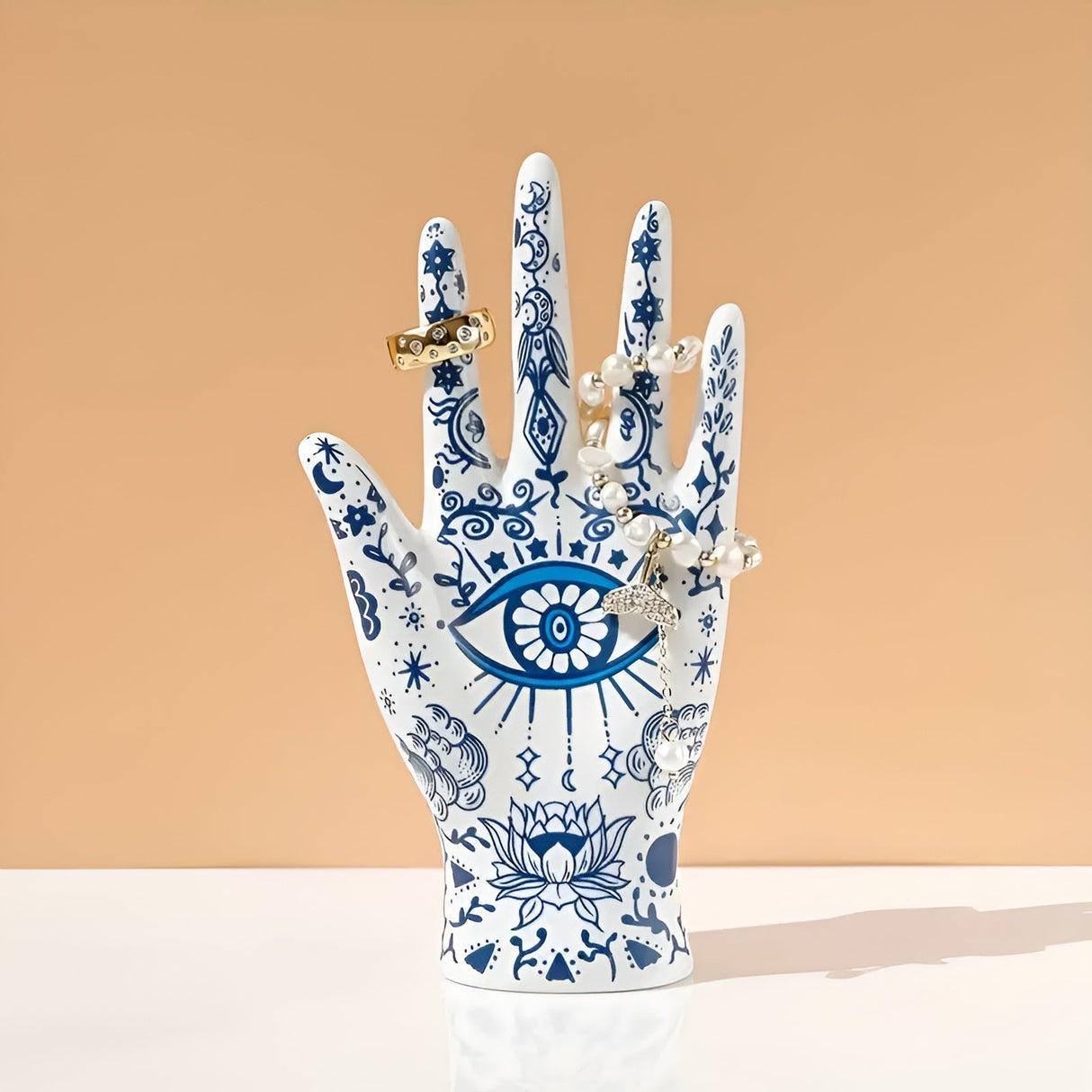 Elegant smyckeshållare för handskulptur – elegant och praktiskt utställningsställ MILA Sverige