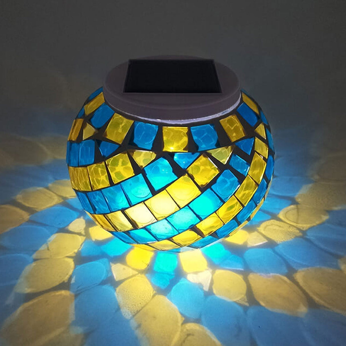 Solar LED-målat glasljus – spiralmönster för utomhuselegans MILA Sverige